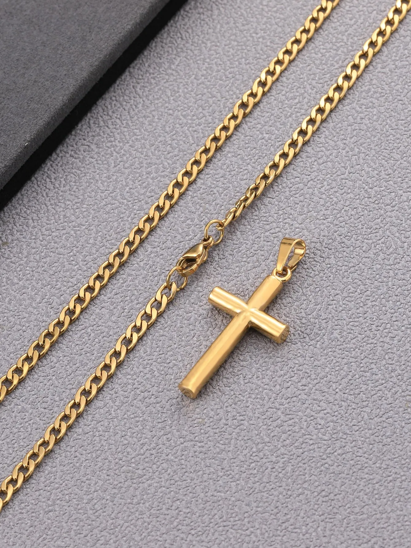 Fashionable  Men Cross Charm Necklace Stainless Steel for Jewelry Gift