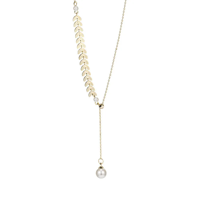 Gold Rest Pearl Necklace