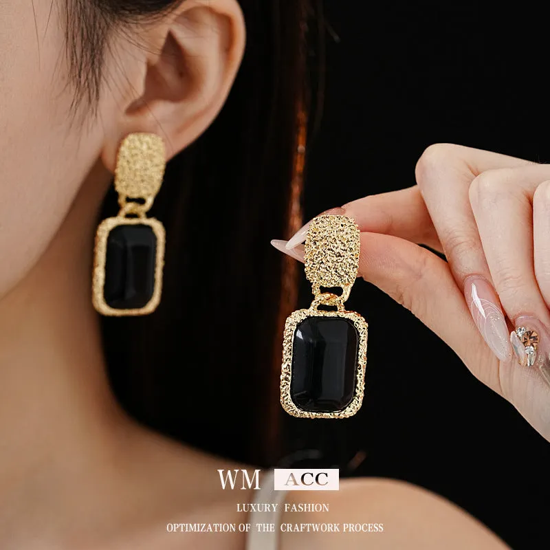 Luxurious Quadrilateral Geometric Plastic Electroplating Earrings