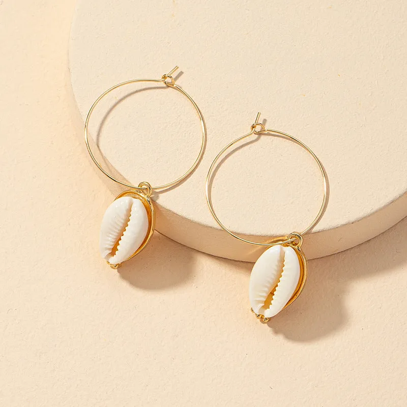 Luxurious Shell Earrings with Cold Ins Style - Vienna Verve Collection