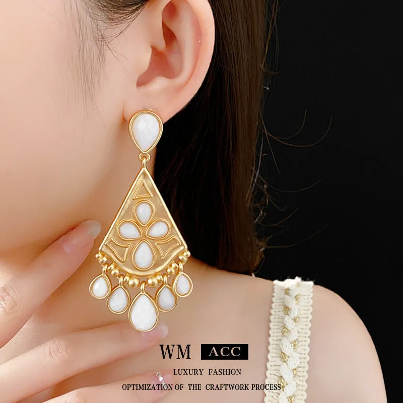 Luxurious Triangle Droplet Geometric Alloy Electroplating Earrings