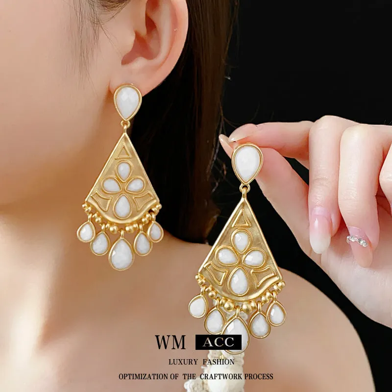 Luxurious Triangle Droplet Geometric Alloy Electroplating Earrings