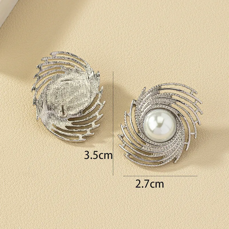 Luxurious Vienna Verve Metal Pearl Earrings - Wholesale Personality Statement Piece