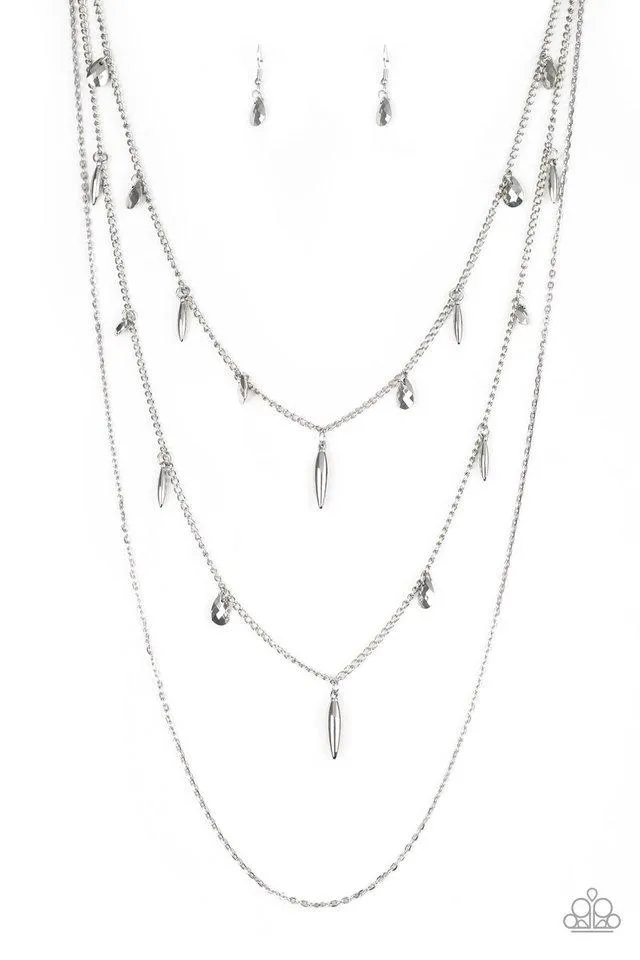 Paparazzi Necklace ~ Bravo Bravado - Silver