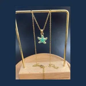 Shell & Star Pendant Necklace Green