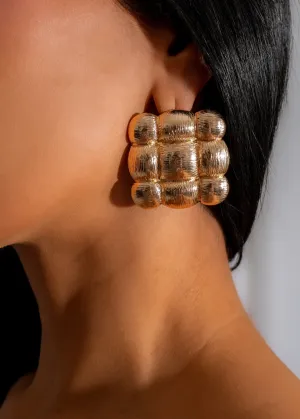 She's Unique Earring Gold