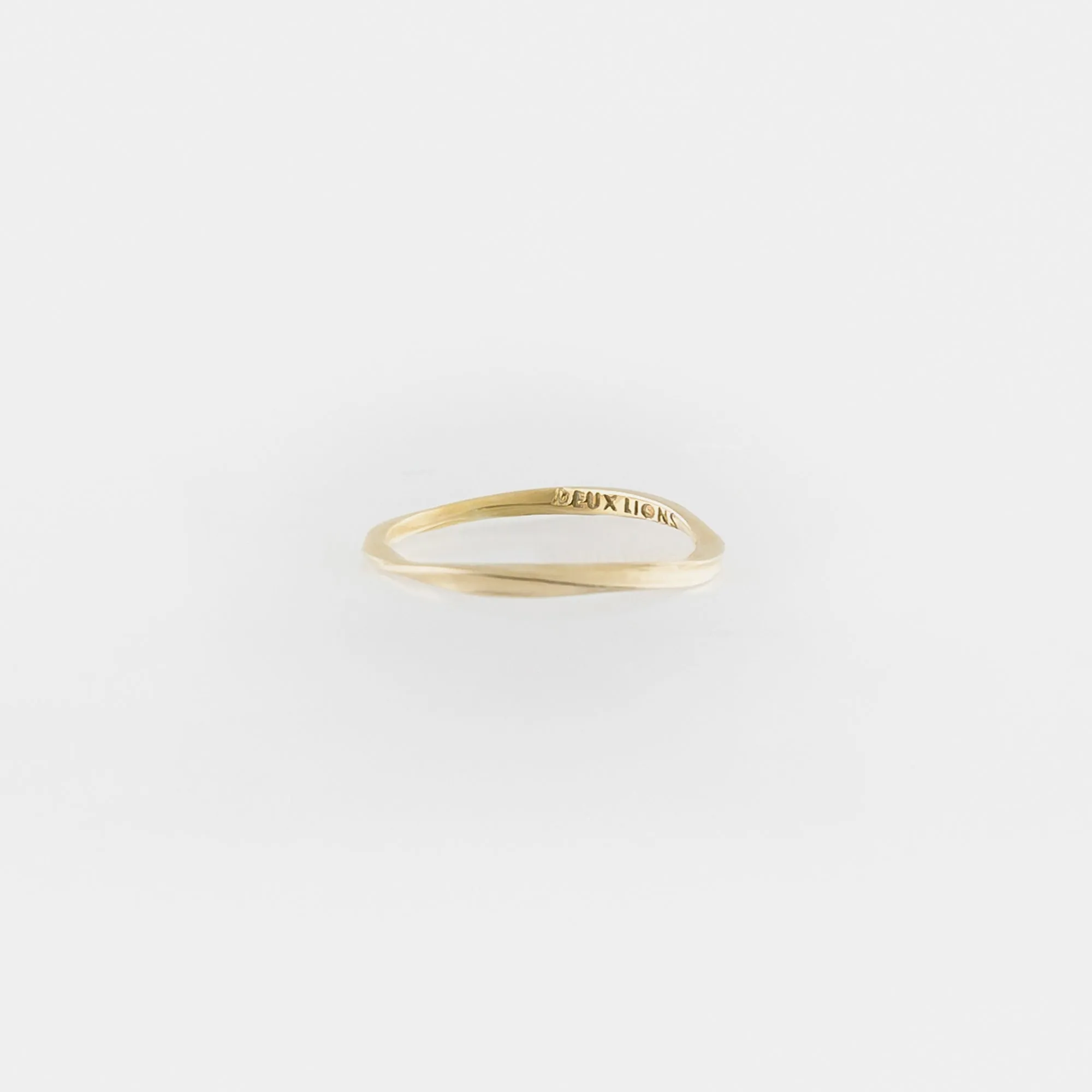 Simple Coulée Ring