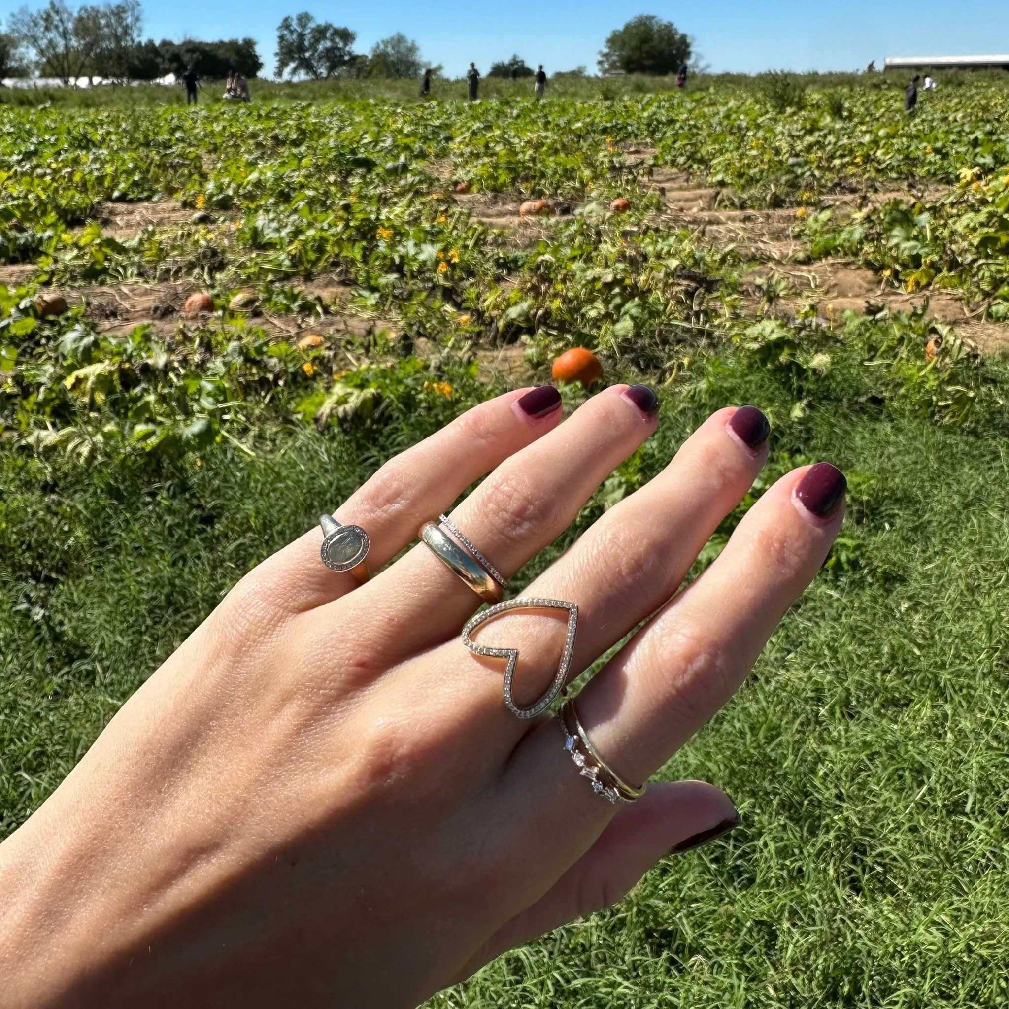 Simple Scattered Baguette Ring