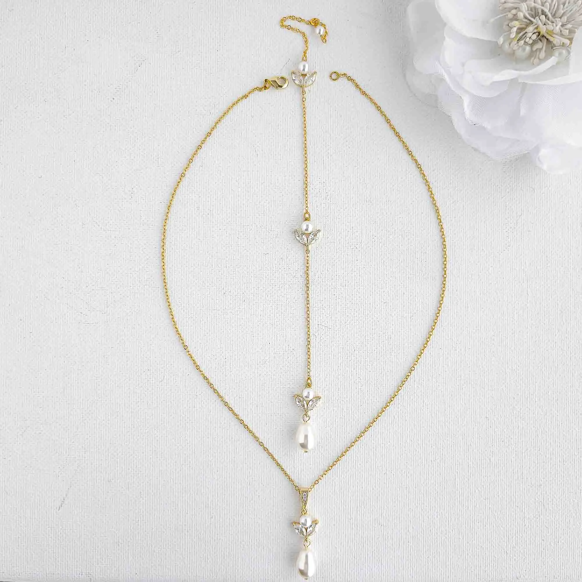 Simple Wedding Pearl Pendant Necklace with Backdrop in Gold-Leila