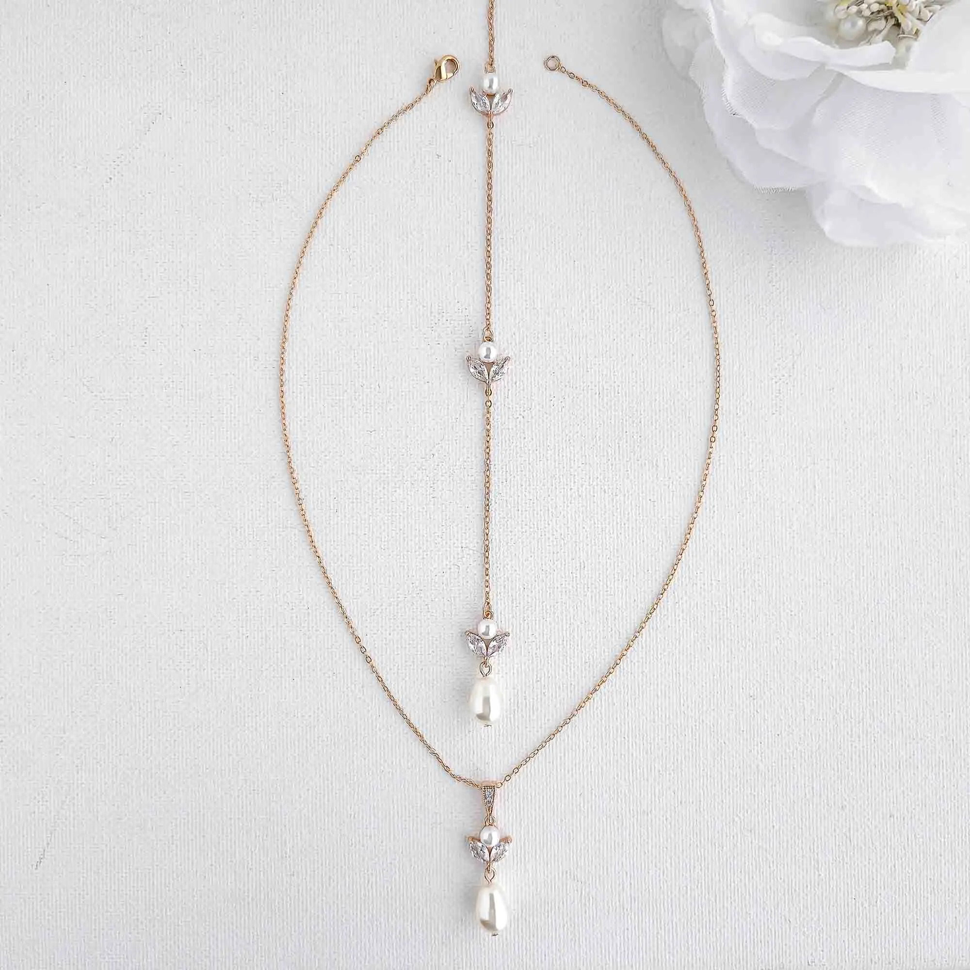 Simple Wedding Pearl Pendant Necklace with Backdrop in Gold-Leila