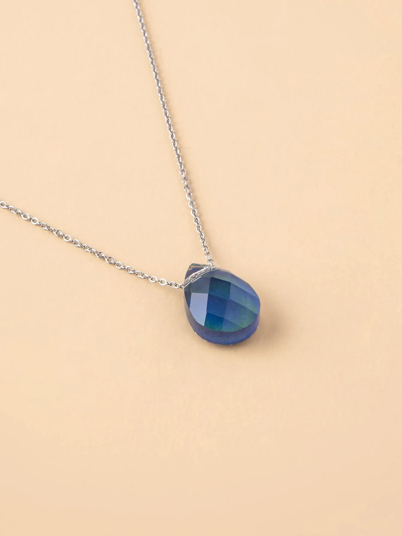 Temperature Changing Color Water-drop Pendant Necklace Dainty Necklace Elegant