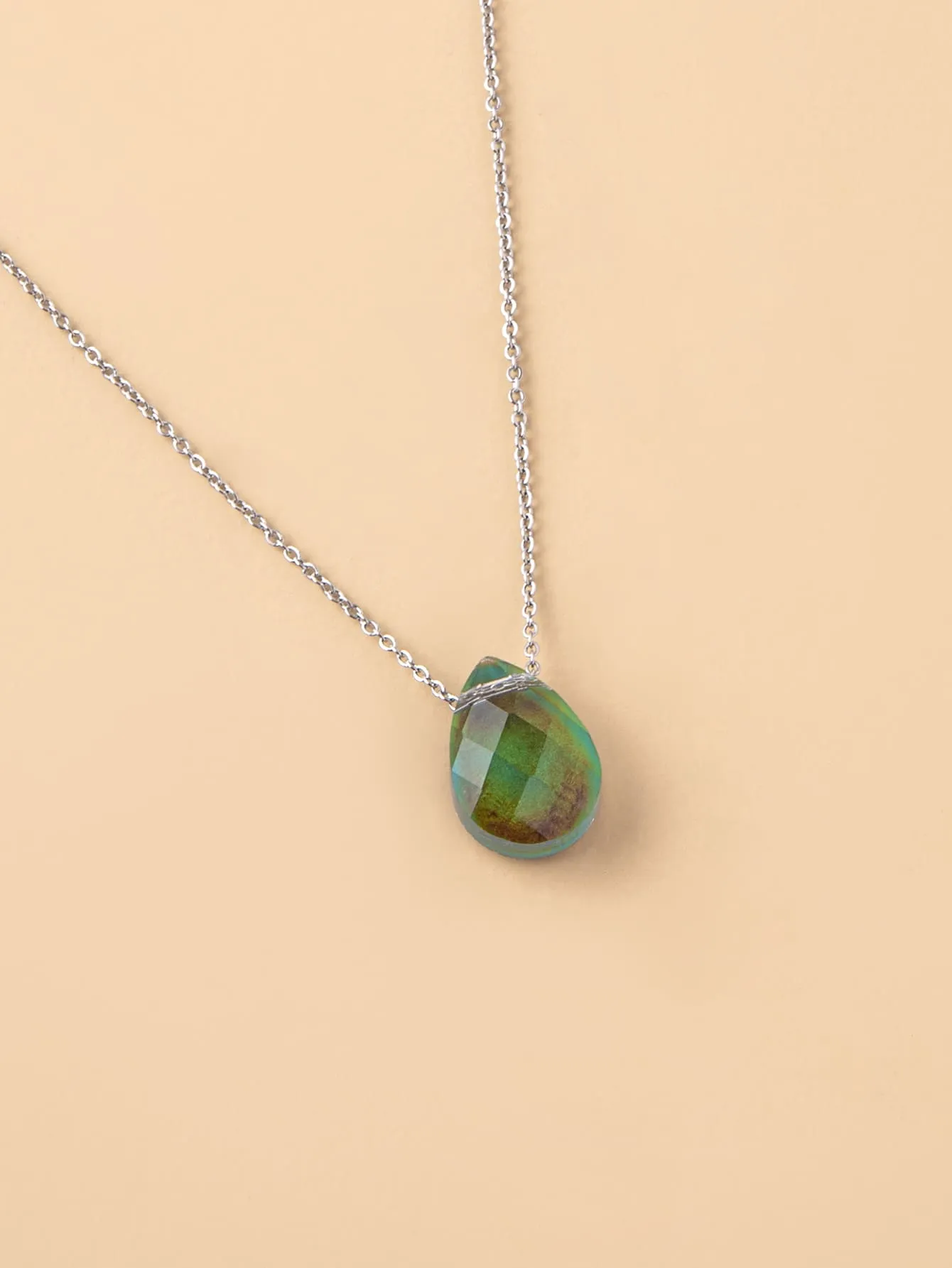 Temperature Changing Color Water-drop Pendant Necklace Dainty Necklace Elegant