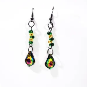 Unique And Elegant Green Swarovski Crystal Women's Dangle Earrings